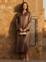 فستان مزين